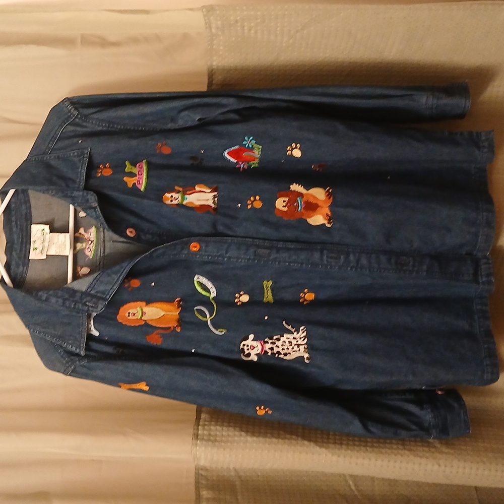 Quacker Factory M. Jean Button Shirt Dog Embroidery Perfect Condition